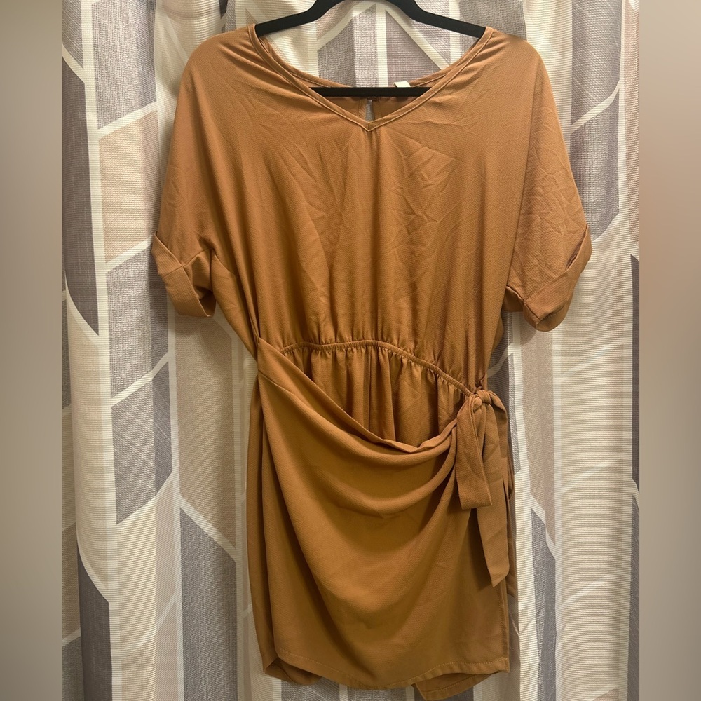 Tyche Tan/Brown Wrap Romper Women’s Size Medium